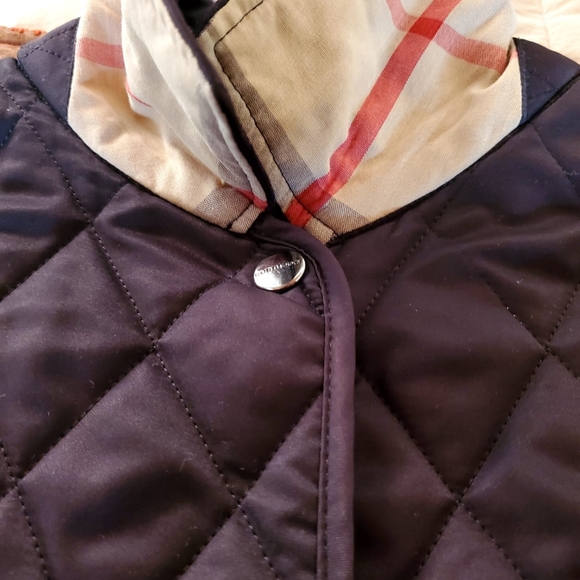 Burberry Quilted Snap Button Down Jacket in Black with Nova Check Size Small - Picture 5 of 10